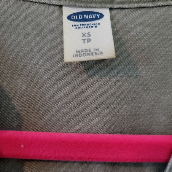 Old Navy Tie-Belt Waist-Defined Tencel Utility Jumpsuit - Picture 9 of 9